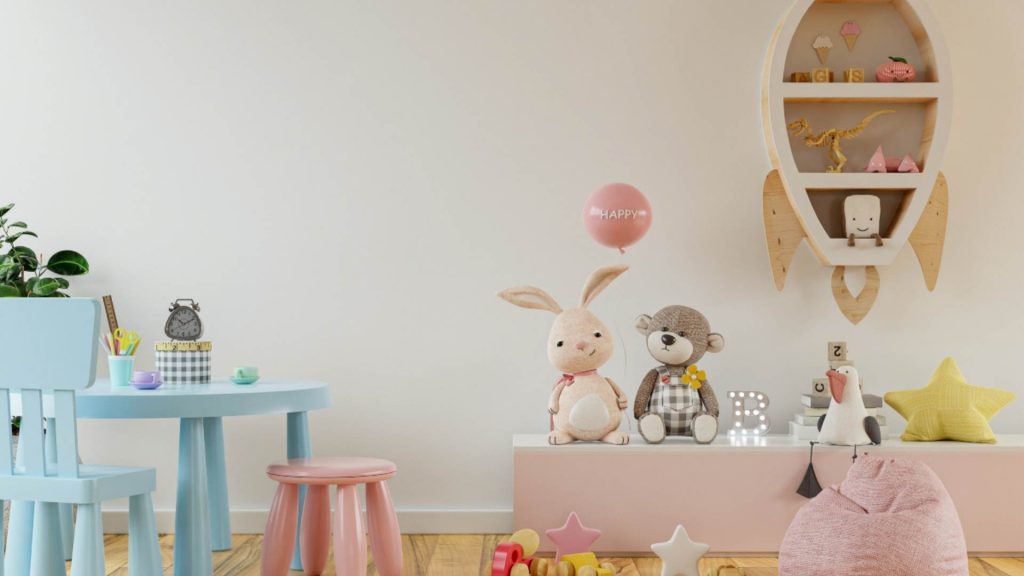 muebles para dormitorios infantiles.  mesita con sillas de colores para niños.