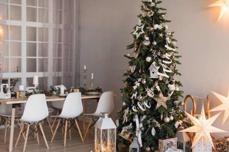 Casa de estilo escandinavo en Navidad